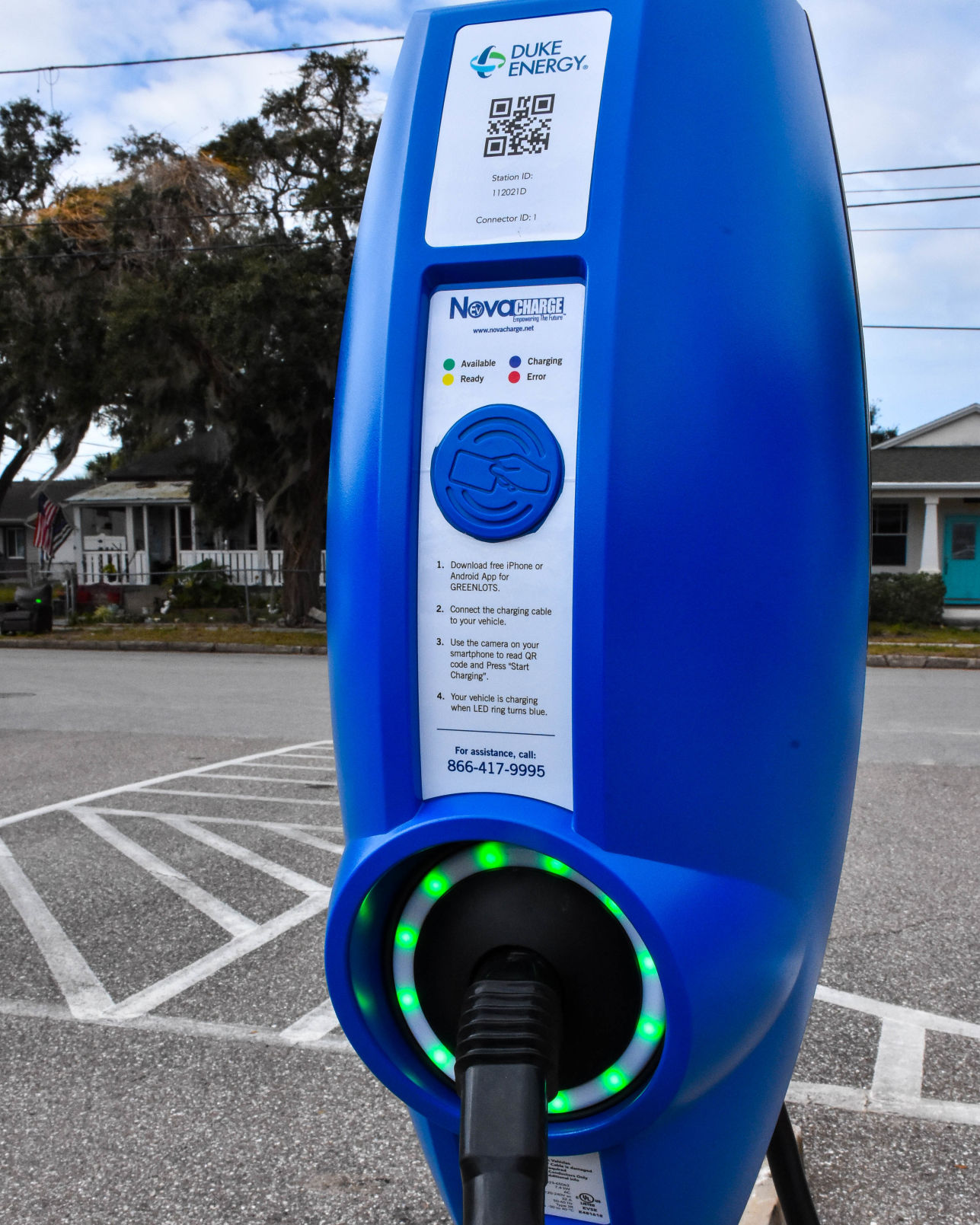 PI0605evcharge2.jpg